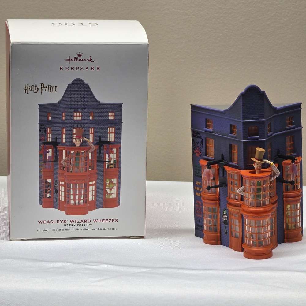 Hallmark Ornament Harry Potter Purple Excellent Weasleys Wizard Wheezes 2019